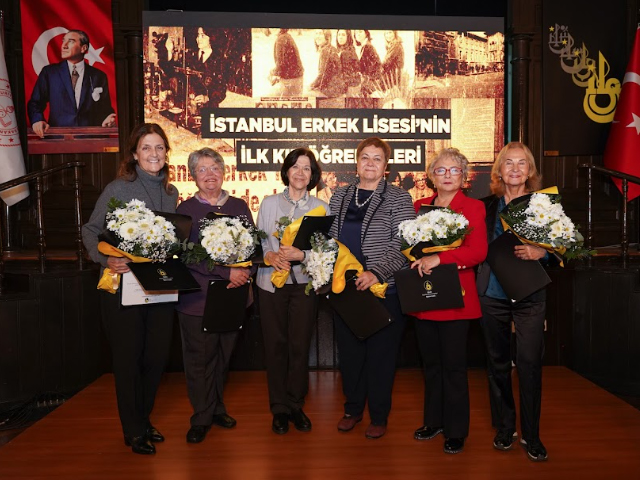 Eğitimin Değişen Yüzü - İlk Kız Öğrencilerimizin Yolculuğu